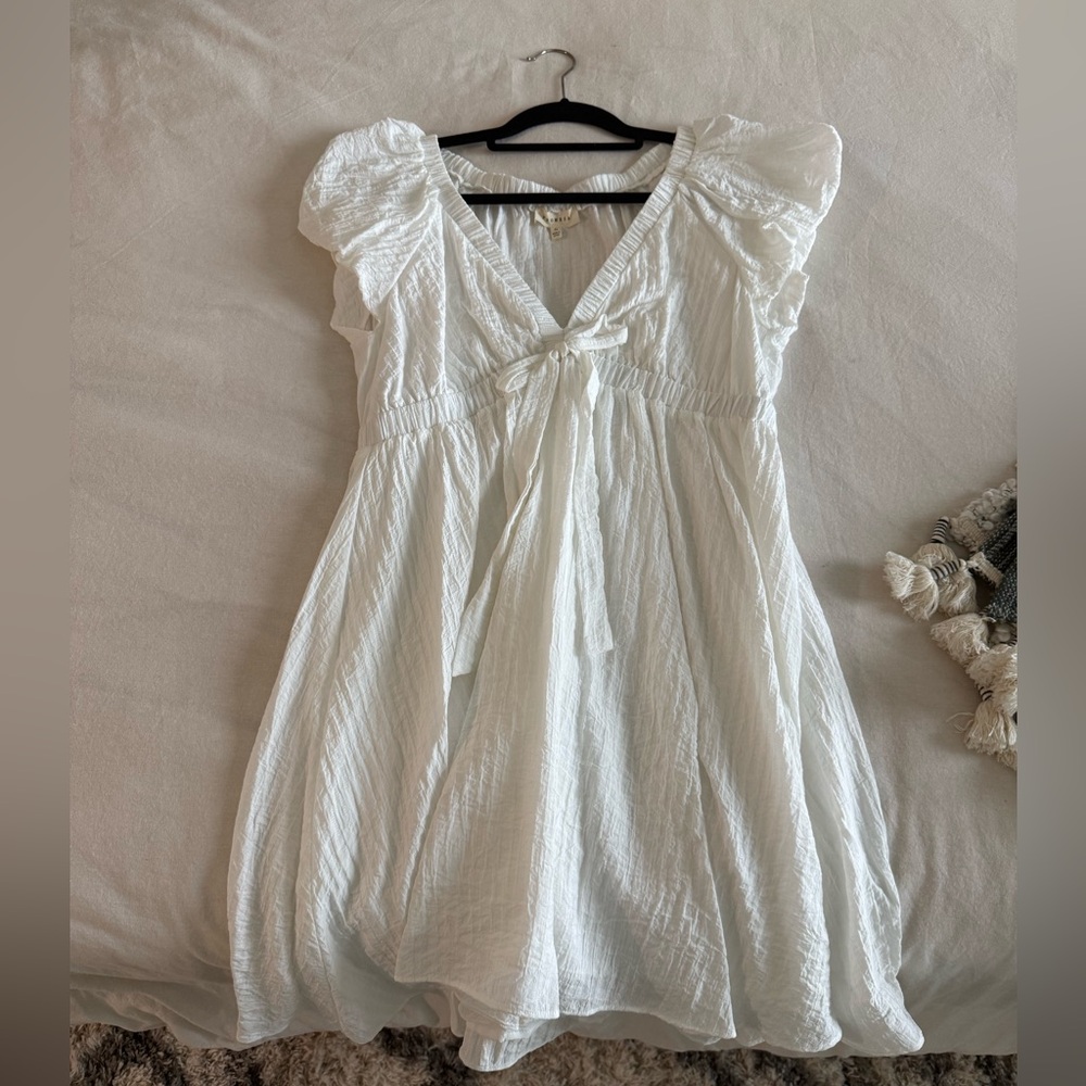 Promesa Ivory Textured Dress - Puff Sleeves